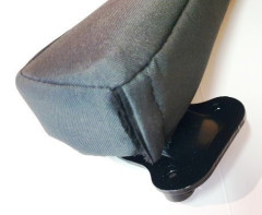 Opěrka ruky pro sedadlo ISRI - PRAVÁ - pro sedačku řidiče (5)