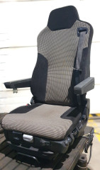 Sedadlo řidiče ISRI - vzduchová sedačka po opravě pro nákladní automobily i autobusy (3)